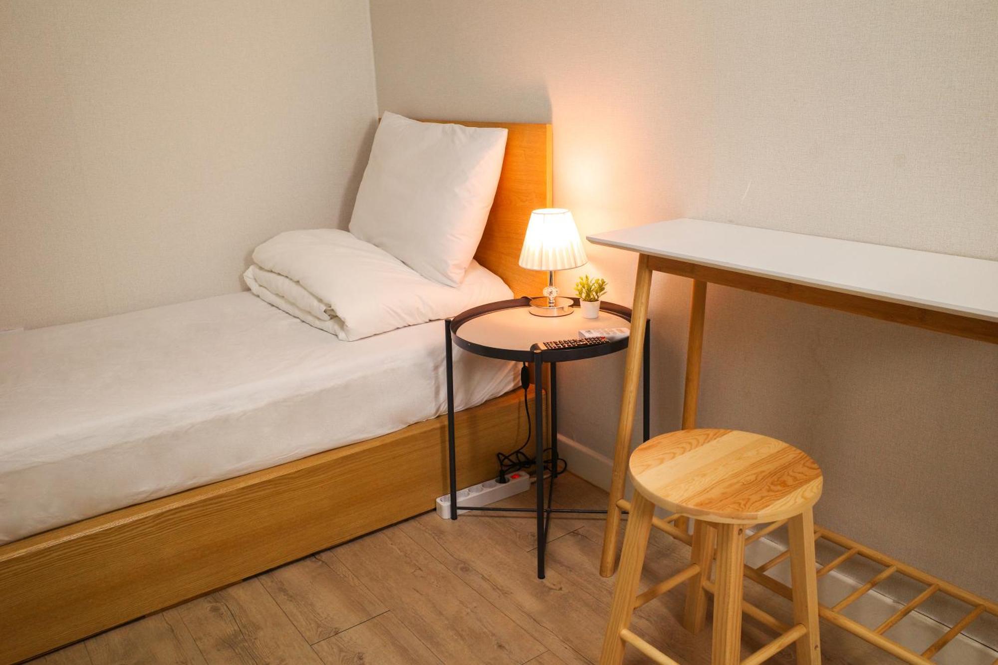 Starria Hostel Foreign Guest Only Сеул Номер фото